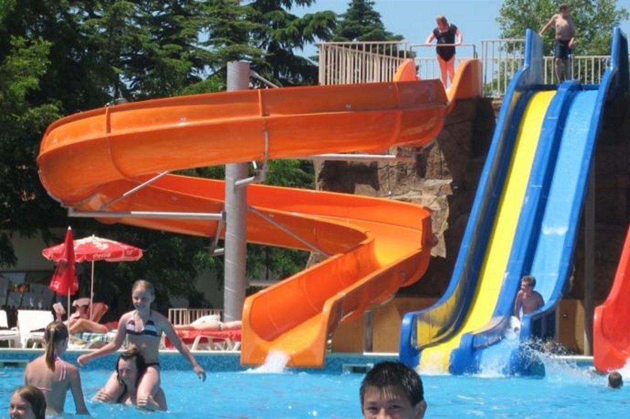 Hotel Iskar & Aquapark ซันนีบีช ภายนอก รูปภาพ