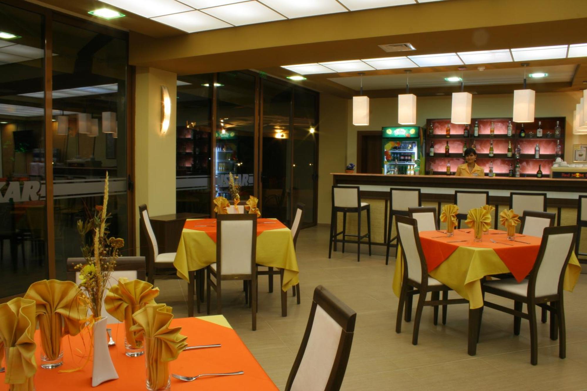 Hotel Iskar & Aquapark ซันนีบีช ภายนอก รูปภาพ