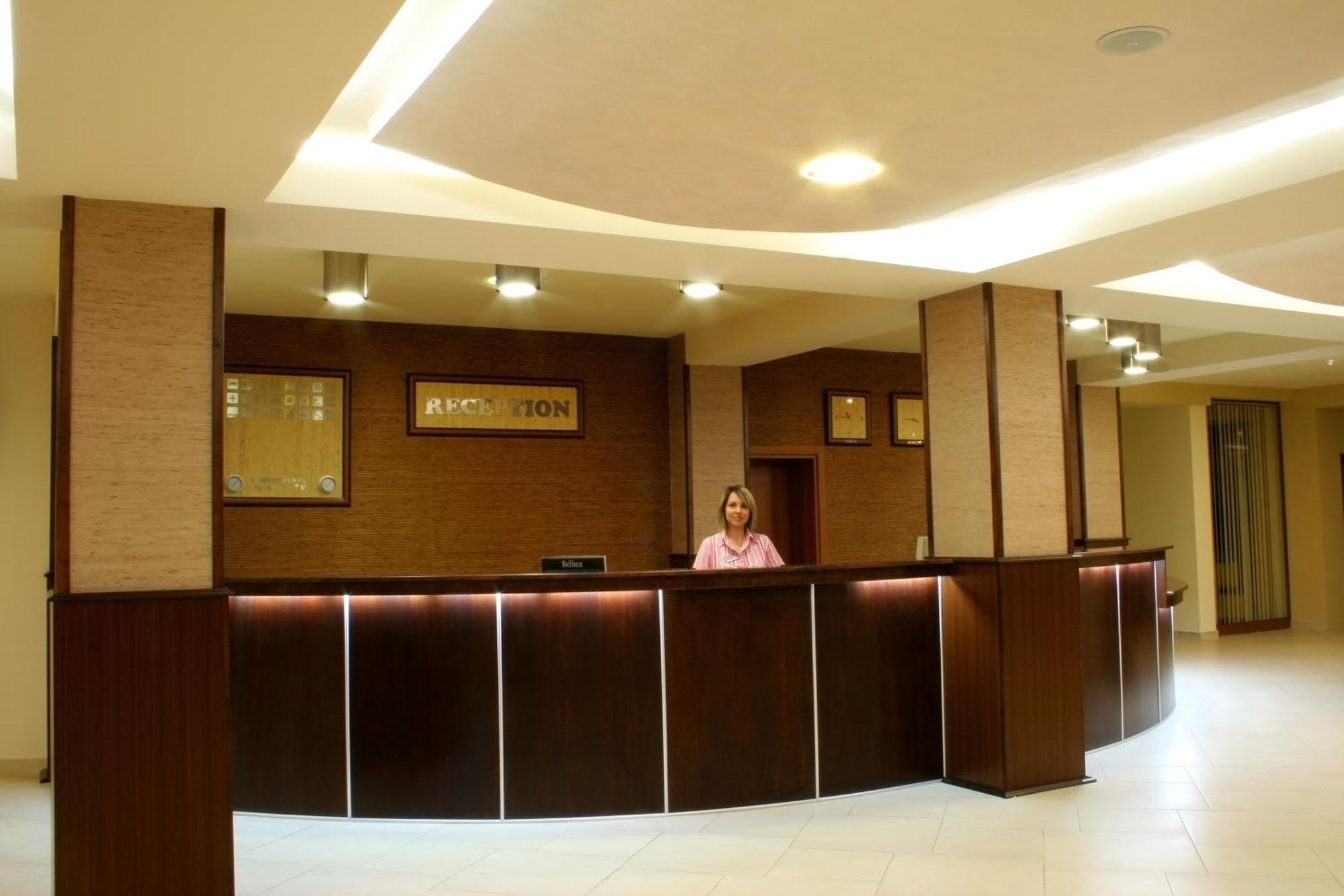 Hotel Iskar & Aquapark ซันนีบีช ภายนอก รูปภาพ